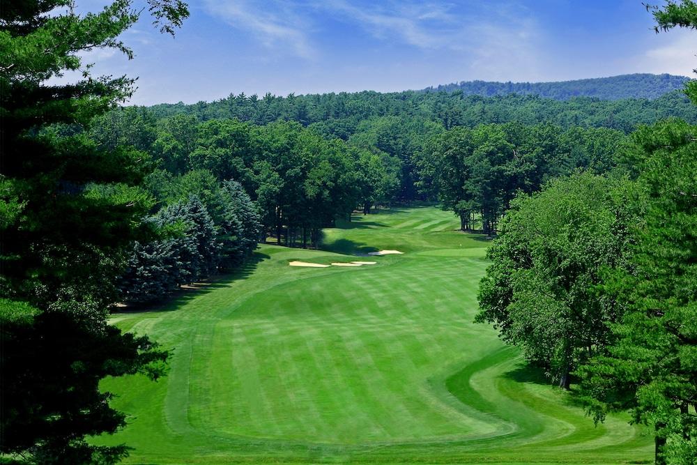 Toftrees Golf Resort State College Exterior photo